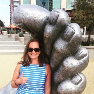 Meet your Posher, Lois